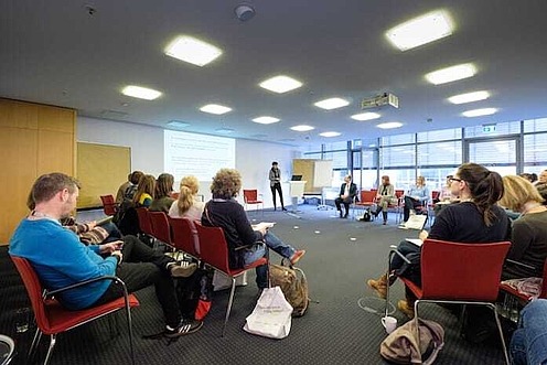 Bundeszentrale für gesundheitliche Aufklärung (BZgA), Fotograf: André Wagenzik, Nationalen Zentrum Frühe Hilfen (NZFH), Tagung "Interdisziplinäre Versorgung von Kindern psychisch kranker Eltern aus Sicht der Frühen Hilfen"