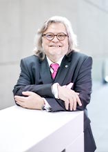 Dr. med. Klaus Doubek Dr. med. Klaus Doubek