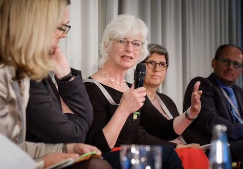 Foto: Prof. Dr. Ute Thyen im Gespräch