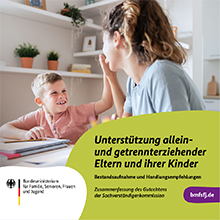 Unterstützung allein- und getrennterziehender Eltern und ihrer Kinder /fileadmin/user_upload/fruehehilfen.de/Buecher_Cover/publikation-cover-zehnter-Familienbericht-Kurzfassung-220x220px.jpg